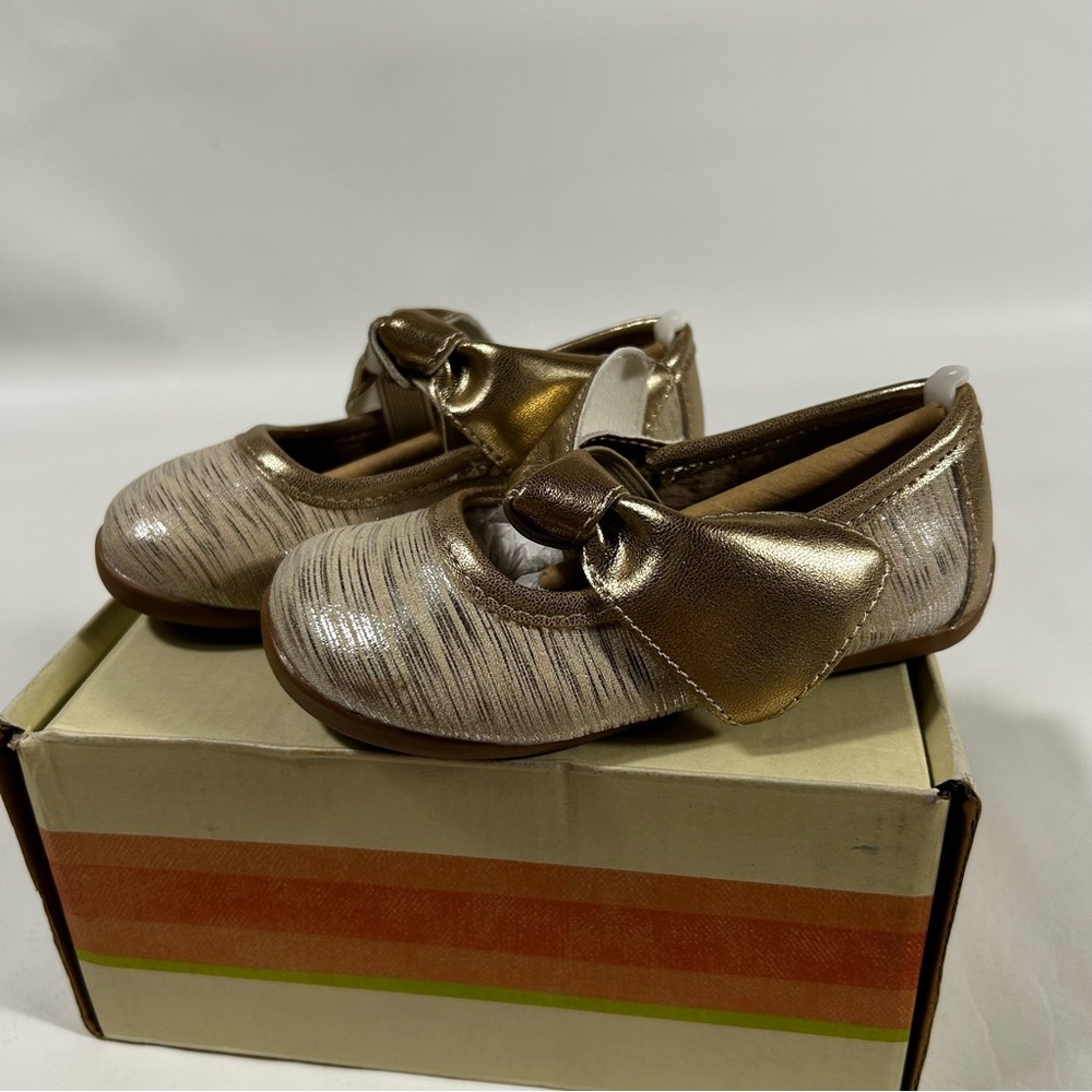 Livie & Luca - Girl's Halley Cream Tinsel Flat with Bow - Size 5